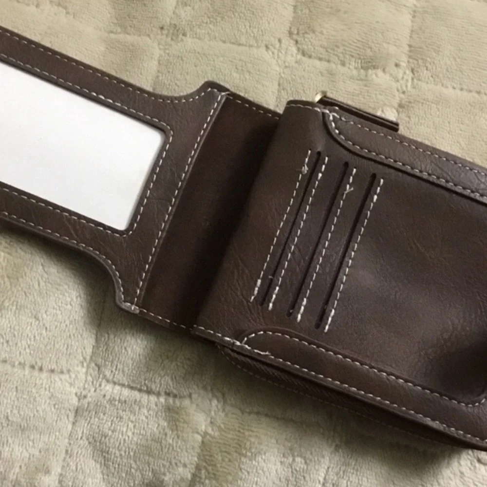 Simple Zipper and Snap Closure Wallet